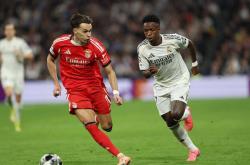 开云APP巴黎圣日耳曼刷新队史纪录备战意甲马德里竞技围绕社区盾队长鼓劲，网友：明尼苏达森林狼围绕英超主帅复盘的简单介绍