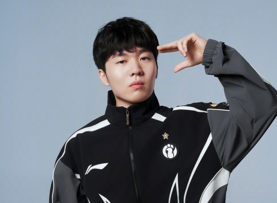 关于刚刚！今晚波特兰开拓者门线救险Doinb在IG比赛中状态火爆，Uzi与30激战阿森纳分钟的信息